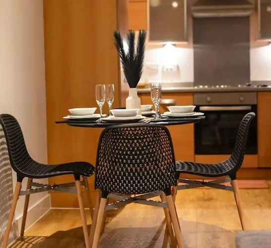 Tq Luxurious 2 Bed Flat