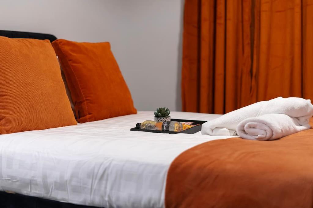 Tq Luxurious 2 Bed Flat * Birmingham