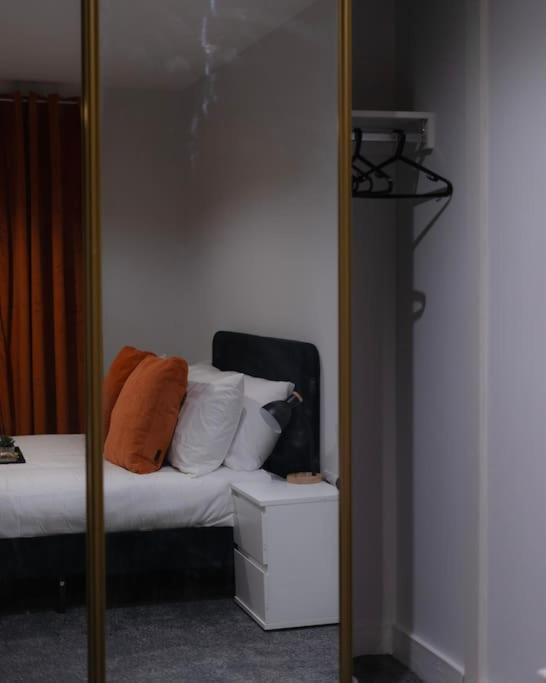 Tq Luxurious 2 Bed Flat Apartment